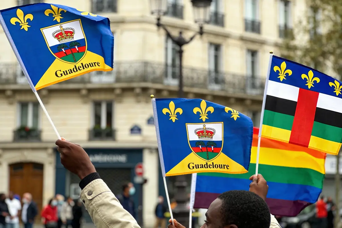 Guadeloupe Drapeau : Tout savoir sur les modèles disponibles !