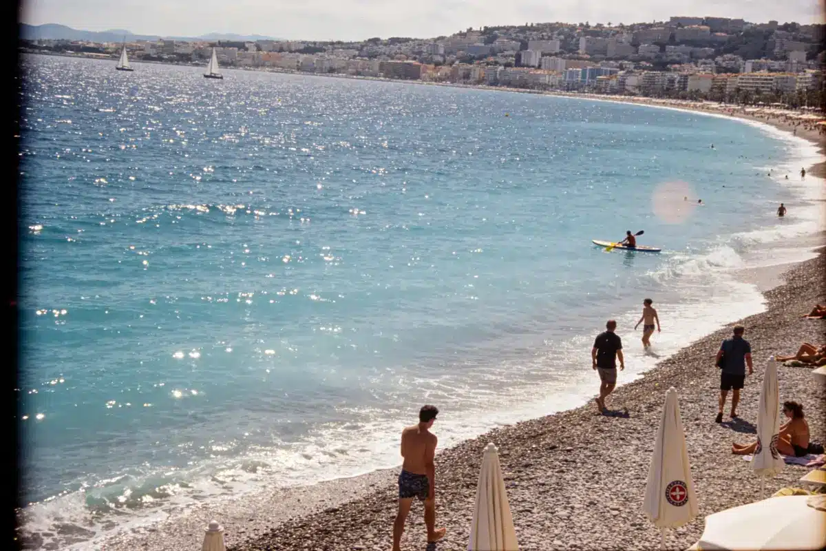 Découvrez la Baie des Anges : Votre guide de visite et activités !