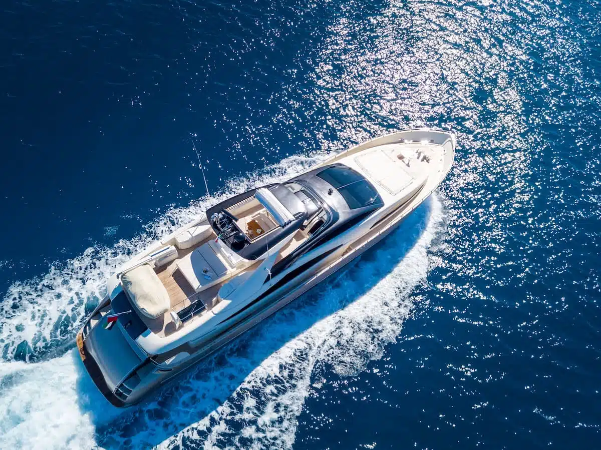 Location de yacht : l’expérience exclusive pour découvrir la Méditerranée autrement